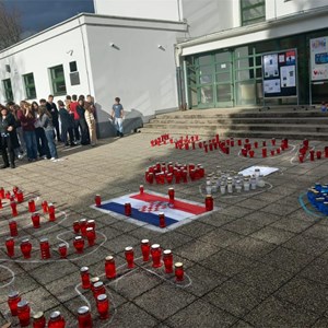 Iz krvi i bola niklo je cvijeće - Hrvatska moja zahvalna i ponosna